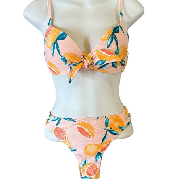 Shade & Shore Other - Shade & Shore Peach Bikini with Oranges print Top 32B Medium Bottom
